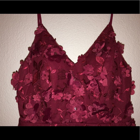 Red flower dress - Picture 3 of 3